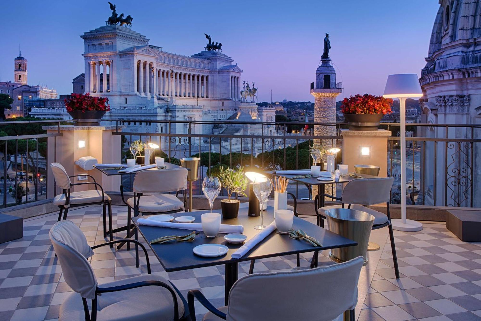 Hotel NH Collection Roma Fori Imperiali Esterno foto