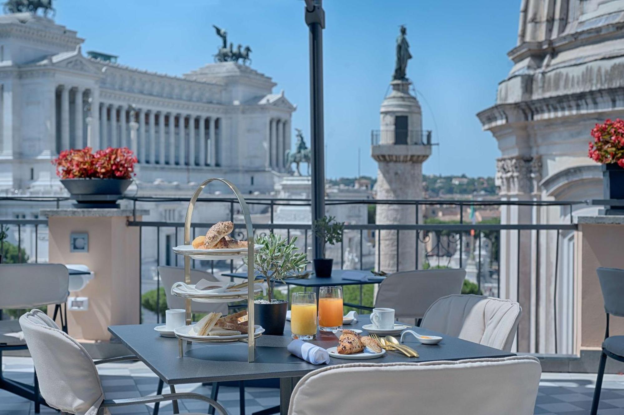 Hotel NH Collection Roma Fori Imperiali Esterno foto