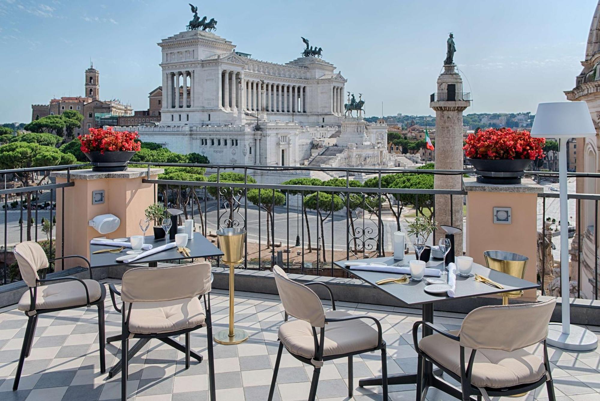 Hotel NH Collection Roma Fori Imperiali Esterno foto